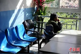阿尔茨海默病患者家庭：疾病夺走的，不止是记忆图片