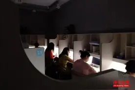 60元/天！福州这些人竟自愿花钱被“关”图片