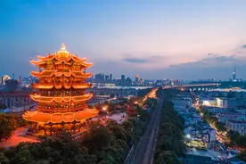 因为我们是湖北人图片