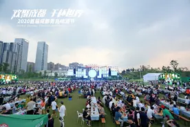 醉靓眼！听说成都春熙路的美女都来这里了图片