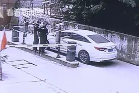 停车7天只给14元 奇葩车主发“毒誓”：保安说的图片