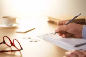 高考满分作文《生活在树上》刷屏，不要忽视版权问题图片