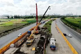 哈尔滨市长江路与香福路分离式立交工程首个钻孔桩顺利开钻图片