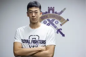 专访｜王少杰复盘新秀赛季：成长路上幸运遇见马布里图片