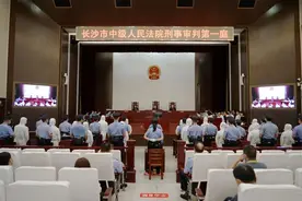 为在娱乐场所工作女性专设的“佳丽贷”，沾上就难以摆脱......图片
