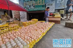 鸡蛋价格“坐火箭”，贵阳一箱鸡蛋最高上涨60元图片