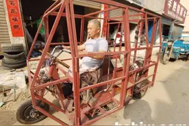 64岁残疾人蒋宏望发明电动三轮车获国家专利帮助残疾人省心出行图片