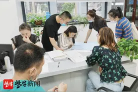 肚子大点都下不了车！镇江消协喊话：开发商，停车位设计能不能人性化点？图片