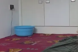 外面下大雨 屋内下小雨！临沂一住户家里成“水帘洞”入住两年没解决真糟心图片