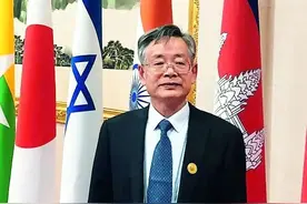 官宣！曾为出身豪门的黑社会骨干辩护的他，出事了图片