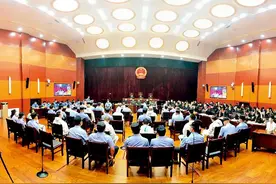 内蒙古“教父级黑老大”：让政法委买单，性行贿官员时录音录像图片
