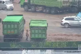 工程车司机胆大包天，套牌上路图片