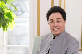宋伯军书法作品走进中国高铁图片