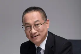 54岁董昕出任中国移动执行董事兼CEO，不再担任财务总监图片
