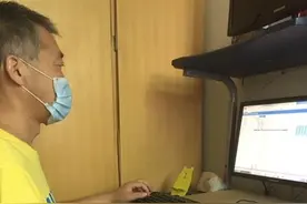 “我行，我来！”——临退休依旧坚守岗位的一位老员工疫情通信保障记实图片