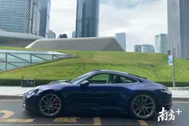 瓜瓜说车丨第8代保时捷911：一台男神愿意开，女神愿意上的经典之作图片