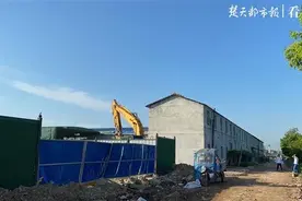 还敢瞎搭乱建吗？黄陂三里街9000平方米违建被强拆图片