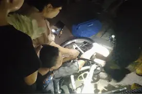 哭笑不得！熊孩子“翻车”行为大赏图片