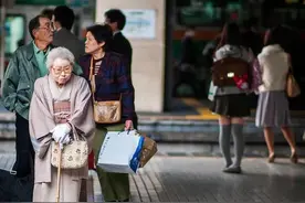 老龄化加剧下，我们如何重新认识“老”？| 思客问答图片
