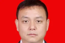 记贵阳市道德模范陈华信：心系百姓 带民致富图片