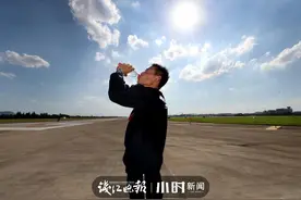 70℃机坪上温度计热到爆表，杭州机场驱鸟人：十八般斗鸟秘诀都为护飞机周全图片