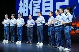 雷军：王翔、周受资、张峰和卢伟冰成为小米合伙人图片