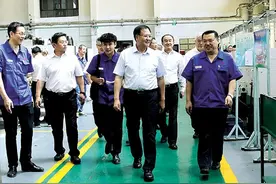 中国兵器工业集团党组书记、董事长焦开河调研凌云集团燕兴公司图片