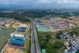 2025年我市将拥有22所高校，在校生人数达到25万人 | 聚焦图片