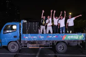 “货车演唱会”今晚正开唱 一群杭州货车司机为生活放歌图片