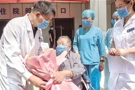 中国医师节｜走近白大褂下的百味人生、酸甜苦辣图片