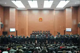 “黑老大”指使手下杀人焚尸！全国扫黑办、最高检、公安部同时督办图片