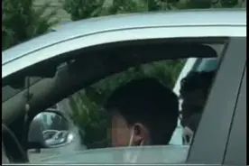 12岁男孩开车，副驾驶上坐着大人！大连交警通报来了图片