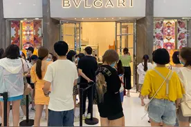 「特写」三亚正在夺走巴黎和纽约的奢侈品客人图片