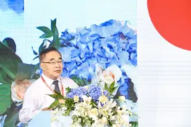 “无胆英雄”张伯礼：中医抗疫有完备理论体系，愿与世界分享图片