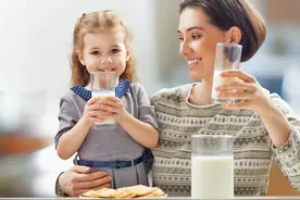 孩子怎么一开学就生病？专家：可能是吃多了图片
