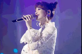 静静子快来哇，你要的黑唇定妆在这呀图片