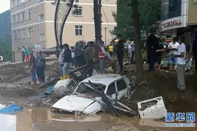 土耳其北部发生洪灾至少6人死亡10多人失踪图片