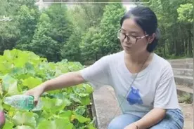 半个考古圈送上50斤重豪华大礼包！北大考古女生钟芳蓉体验“开箱的快乐”图片
