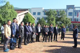 中国银河金控公司党委副书记、总经理刘志红一行调研我县定点扶贫工作图片