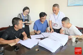 抓住关键环节 严惩工程土地领域腐败图片