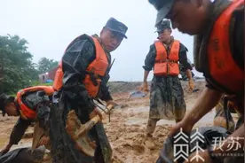 寻找最美“爱的故事”：当兵太忙三次推迟婚约，这一次，抗洪回来就娶你图片