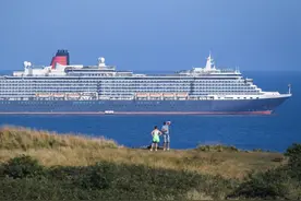 无法出航怎么办？英国客轮公司提供“幽灵船之旅”图片