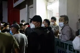 吉国患者自述：来自中国的“神奇花束”战胜了新冠病毒图片