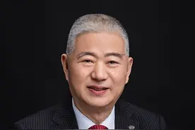 书写企业家精神｜金夫人集团董事长周生俊：运营企业应当时刻有危机意识图片