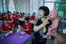 小儿推拿培训图片