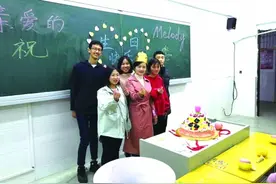 阳光学子交出理想答卷 他说：人生的苦难也是种激励图片