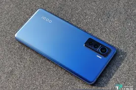 能打又能拍的性能小钢炮，iQOO5 评测 | 钛极客图片