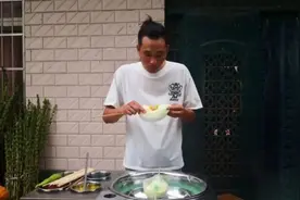 万物皆可“卷”！农村小伙卷花式棉花糖走红图片