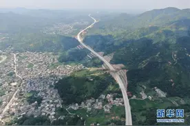 广东：大丰华高速公路建设进展顺利图片