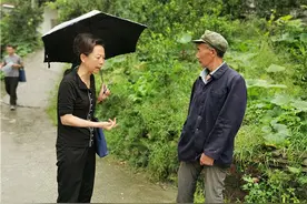 退居“二线”不退志 一线扛责显担当—雅安市人大代表、石棉县一级调研员张莉防汛工作侧记图片